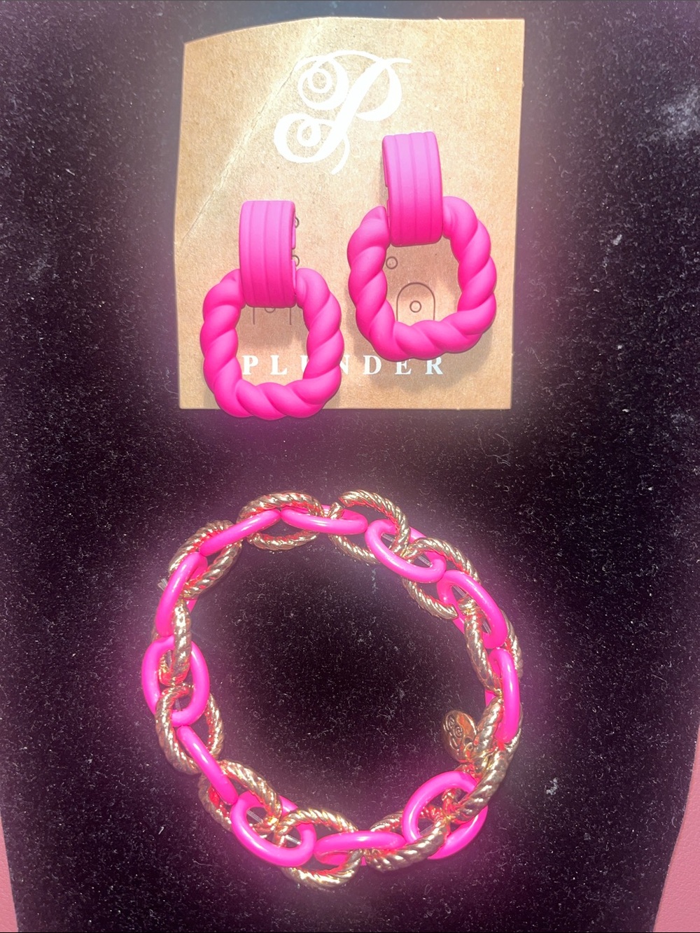 Plunder Hot Pink Twisted Hoop Earrings & Pink-and-Gold Link Bracelet